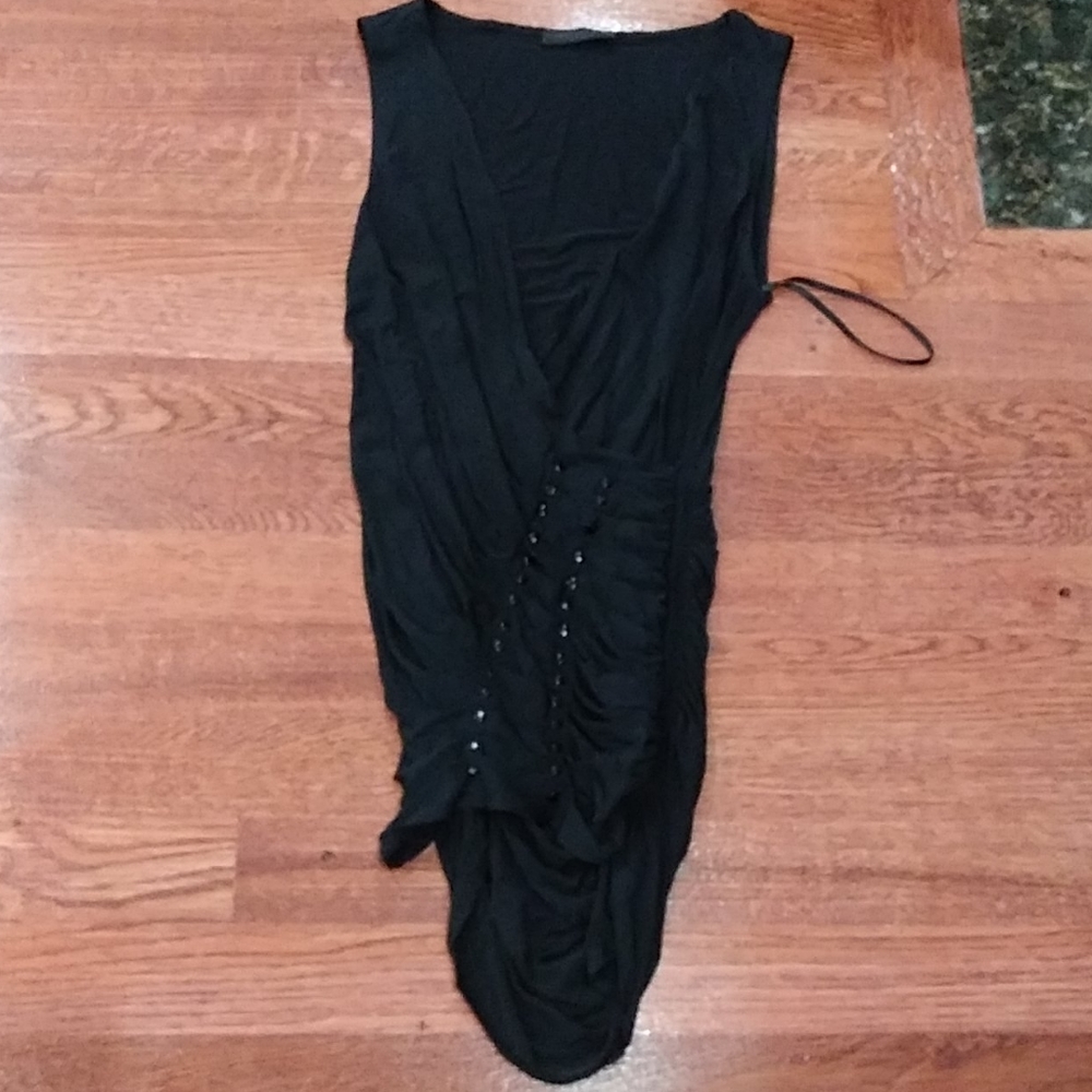 Donna Karen black side ruched top